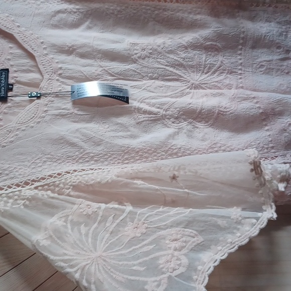 Flora Ashley Embroidery Lace Romantic Soft Pink Butterfly Sleeves Blouse Top - Picture 3 of 5